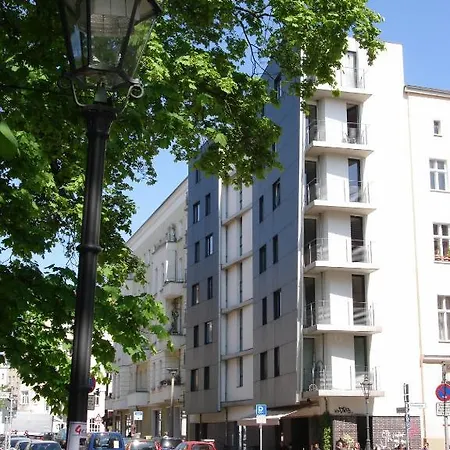 Karlito Apartmenthaus Ξενοδοχείο με διαμερίσματα 3*